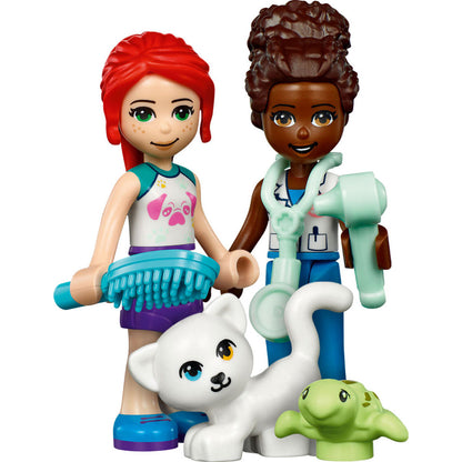 LEGO Friends 41695 Pet Clinic & FREE 30202 Smoothie Stand