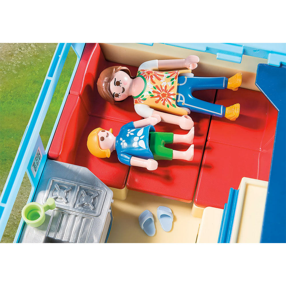 Playmobil Family Fun 9502 Funpark Pickup with Camper