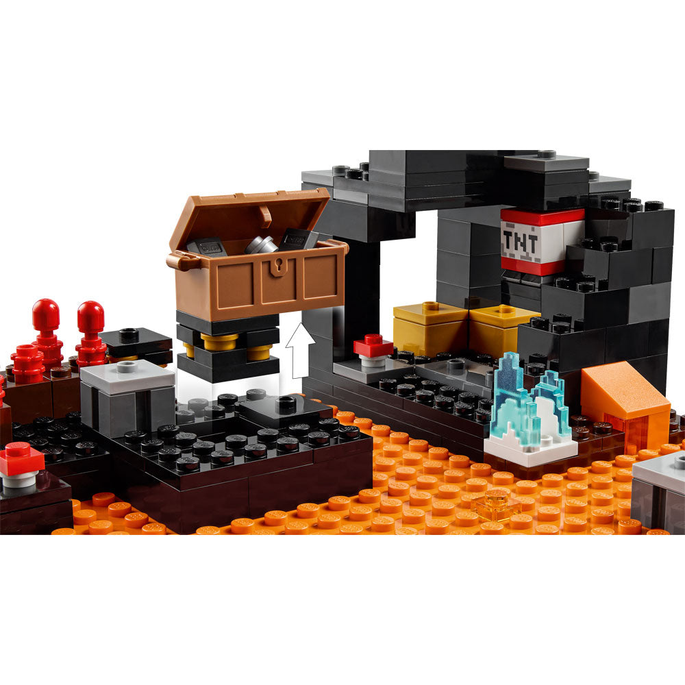 [DISCONTINUED] LEGO Minecraft 21185 The Nether Bastion