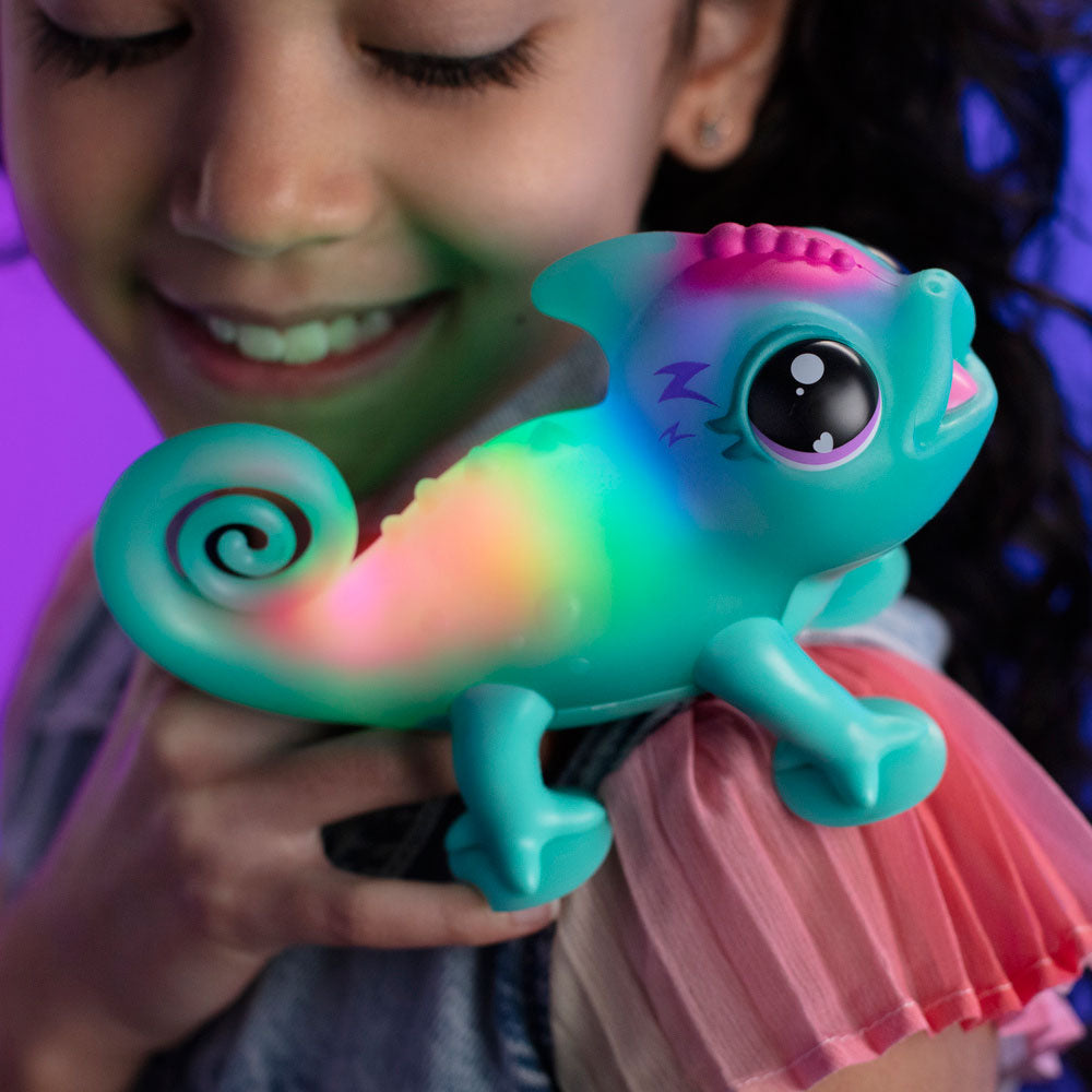 [DISCONTINUED] Moose Little Live Pets Bright Light Chameleon - Sunny
